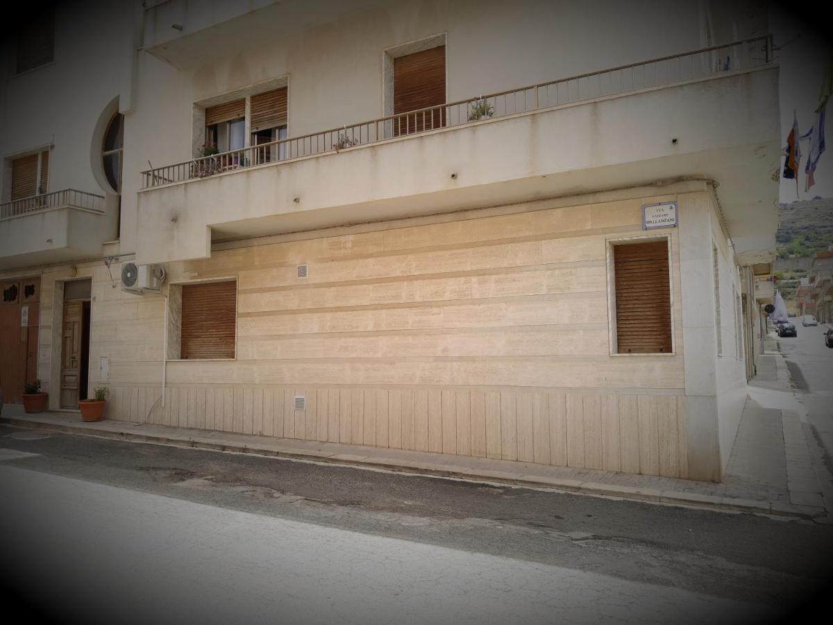Thomas'S Home - Appartamento A Comiso Exterior photo